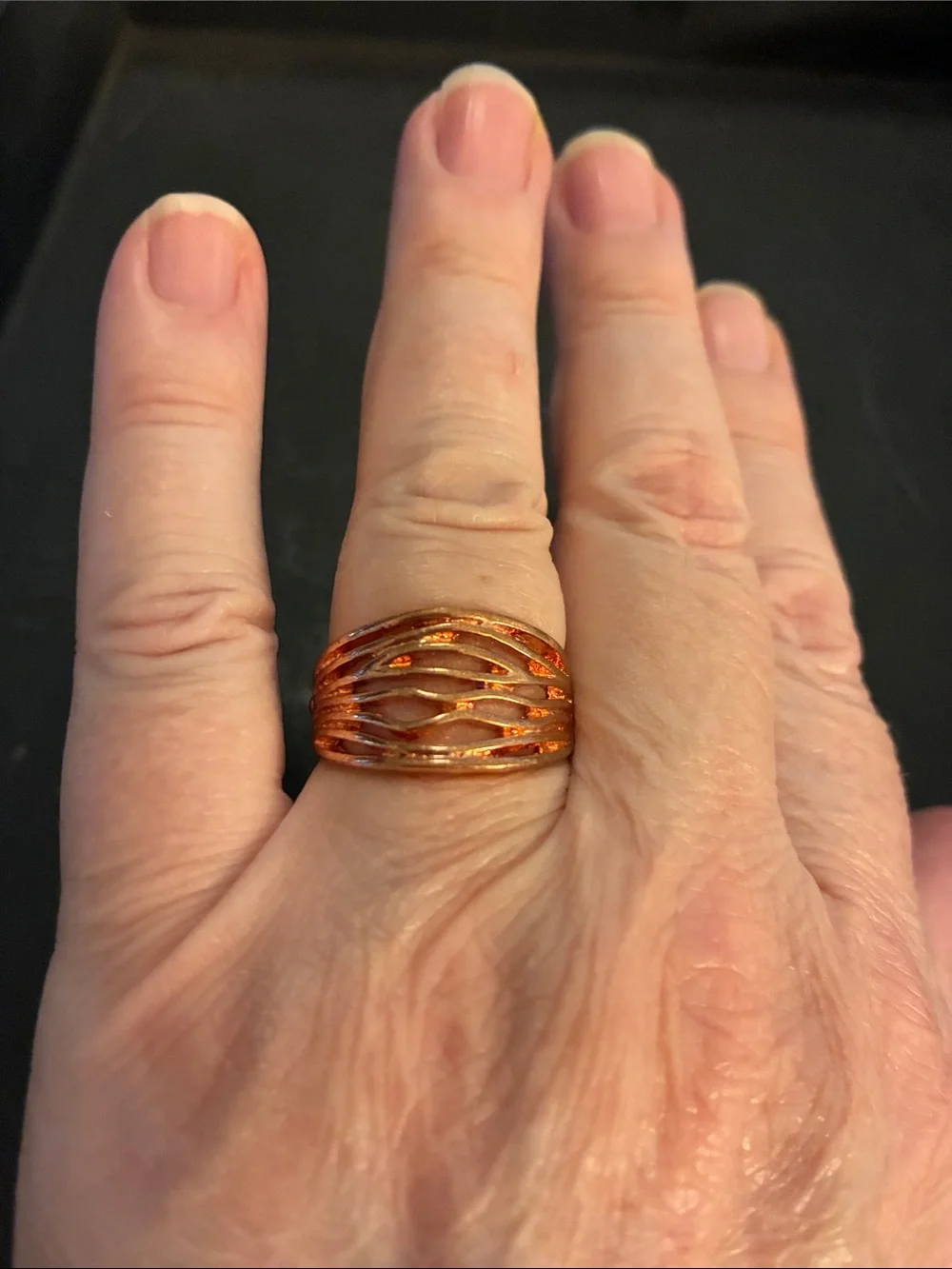 Women's Orange/ Copper Looking Wave Band Stretch Ring. NWOT